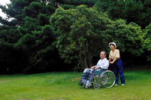 インプラントなら東大阪市の、とよた歯科クリニック