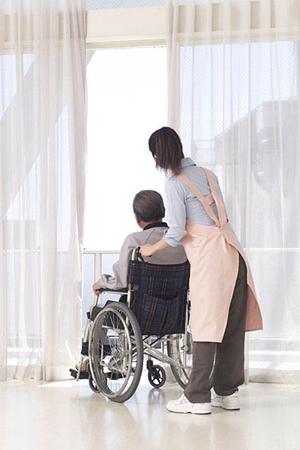 四日市駅西口より徒歩5分の眼科です